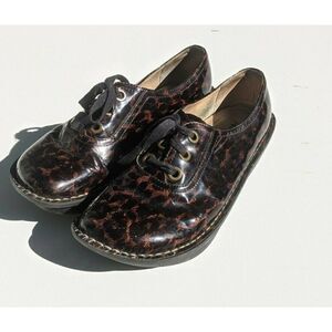Alegria‎ Abby Size 37/6.5 Tortoise Patent Leather Lace Up Clog Shoes